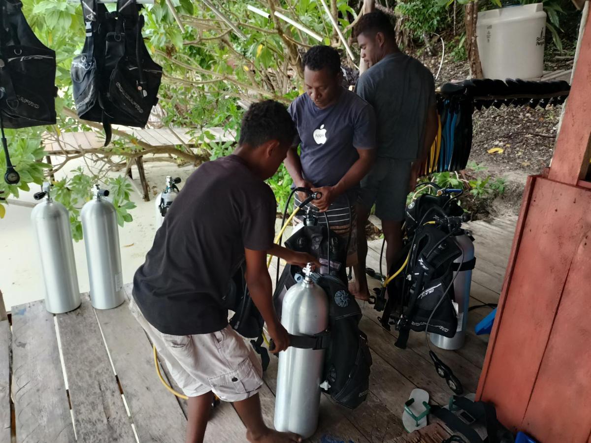 Warahnus Dive Homestay Kri Экстерьер фото